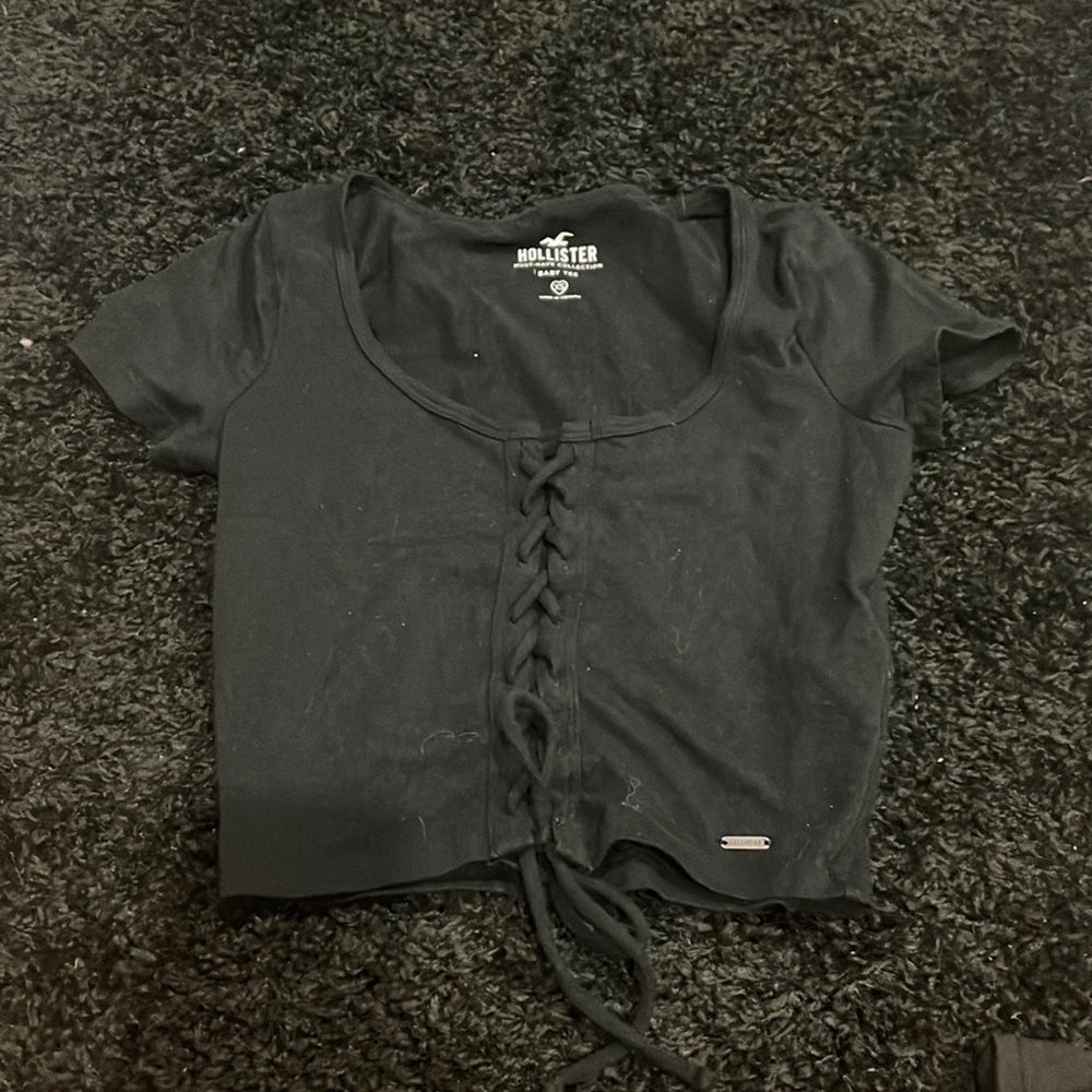 Hollister black shirt